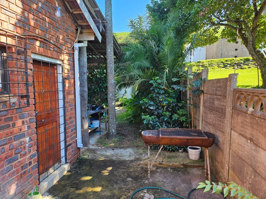 6 Bedroom Property for Sale in Tugela Mouth KwaZulu-Natal