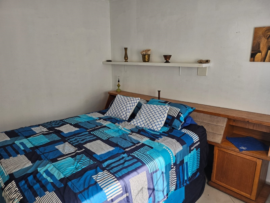 6 Bedroom Property for Sale in Tugela Mouth KwaZulu-Natal
