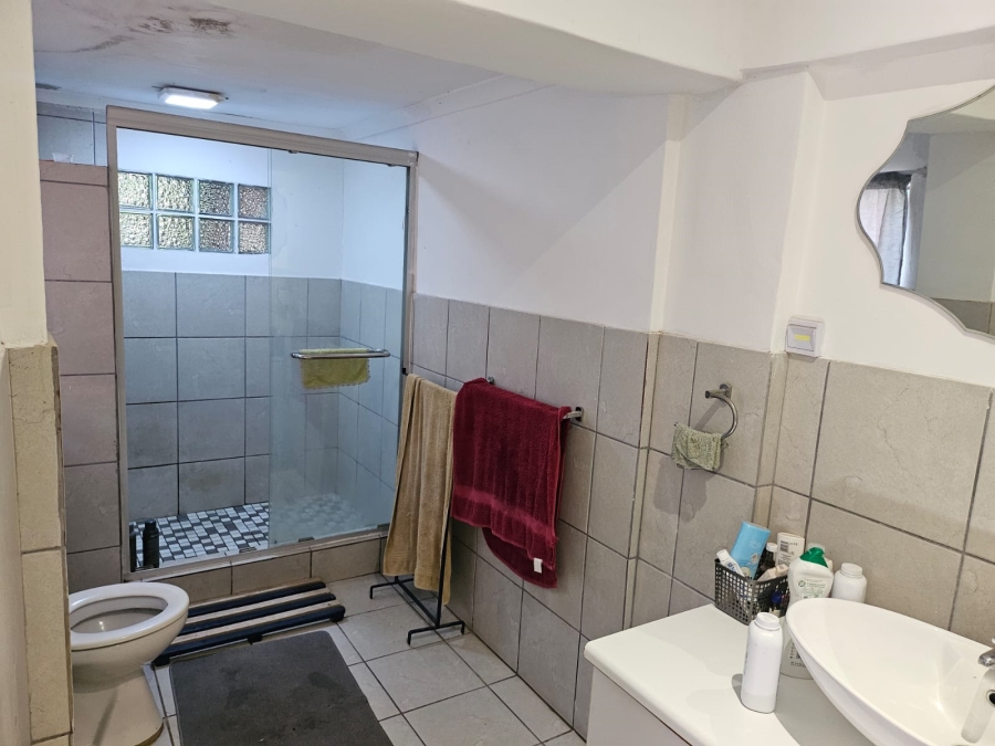 6 Bedroom Property for Sale in Tugela Mouth KwaZulu-Natal