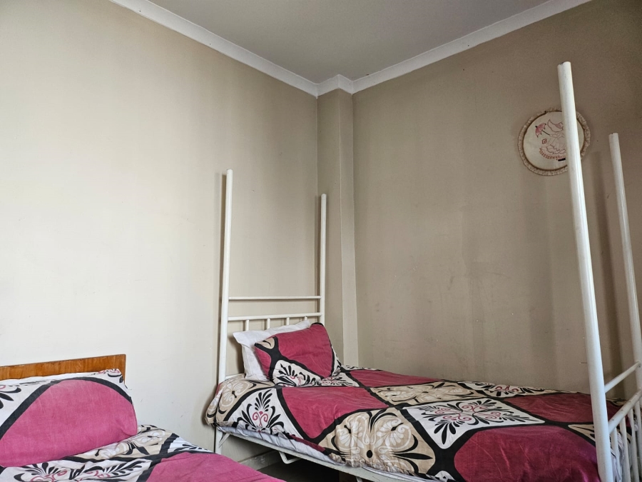 6 Bedroom Property for Sale in Tugela Mouth KwaZulu-Natal