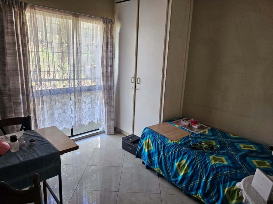 6 Bedroom Property for Sale in Tugela Mouth KwaZulu-Natal