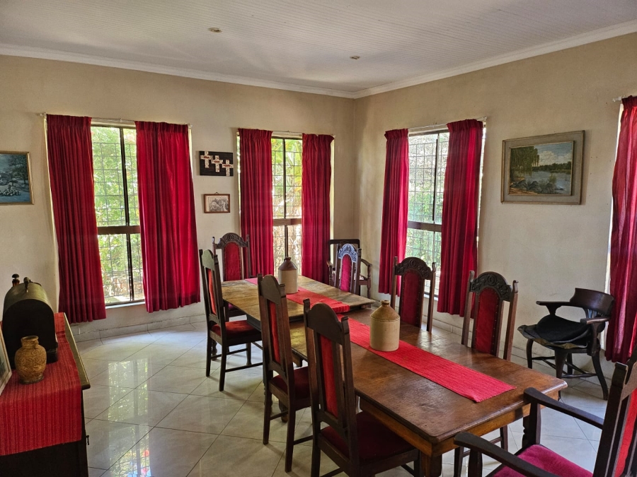 6 Bedroom Property for Sale in Tugela Mouth KwaZulu-Natal