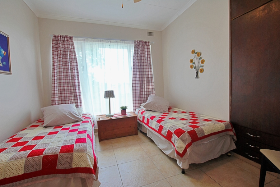 5 Bedroom Property for Sale in Pennington KwaZulu-Natal