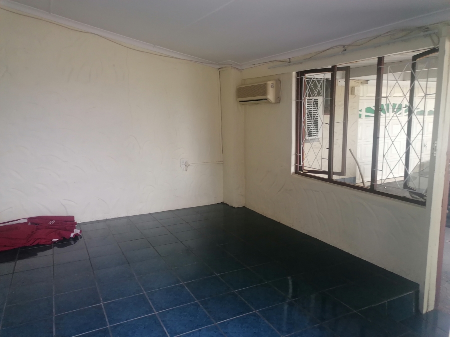 To Let 1 Bedroom Property for Rent in Sarnia KwaZulu-Natal