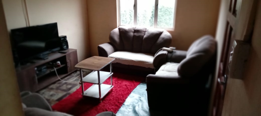 2 Bedroom Property for Sale in Kwandengezi KwaZulu-Natal