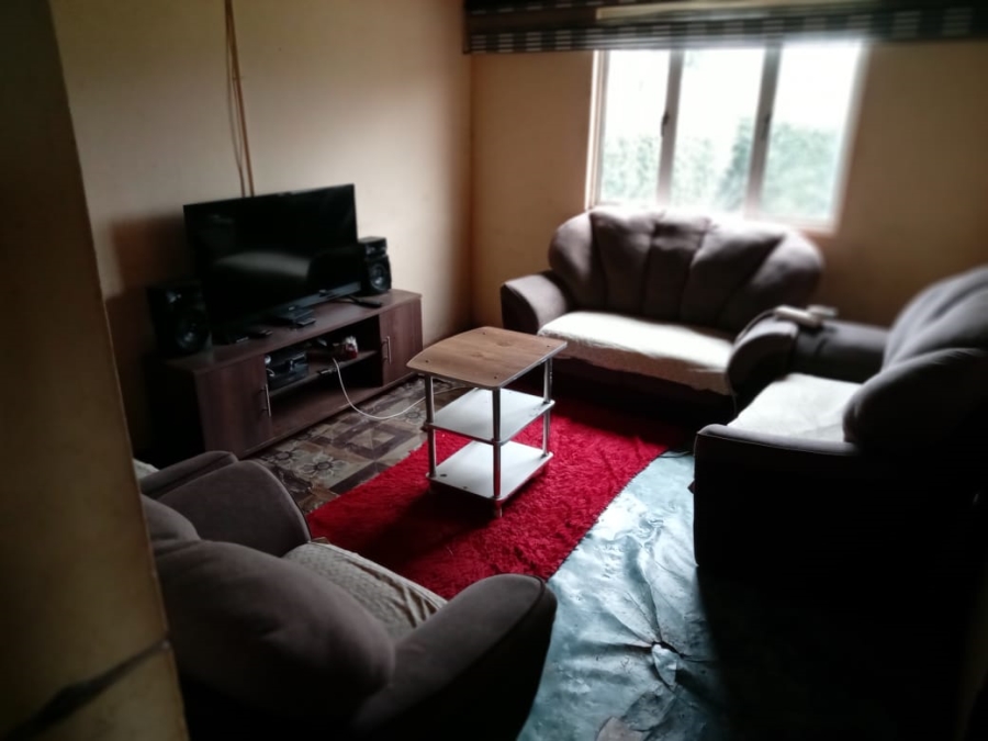 2 Bedroom Property for Sale in Kwandengezi KwaZulu-Natal