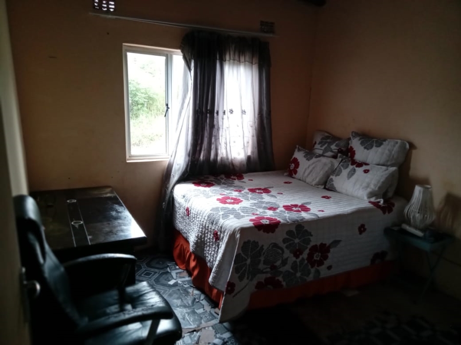 2 Bedroom Property for Sale in Kwandengezi KwaZulu-Natal