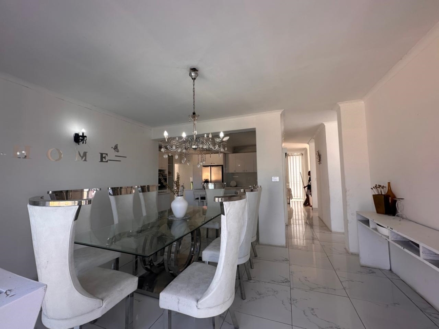 4 Bedroom Property for Sale in Mobeni Heights KwaZulu-Natal