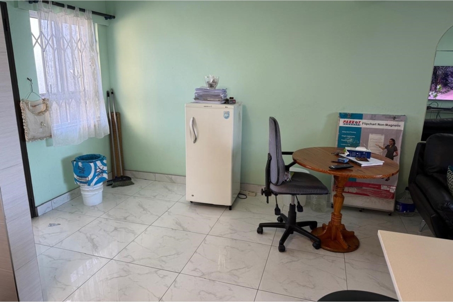 1 Bedroom Property for Sale in North Beach KwaZulu-Natal
