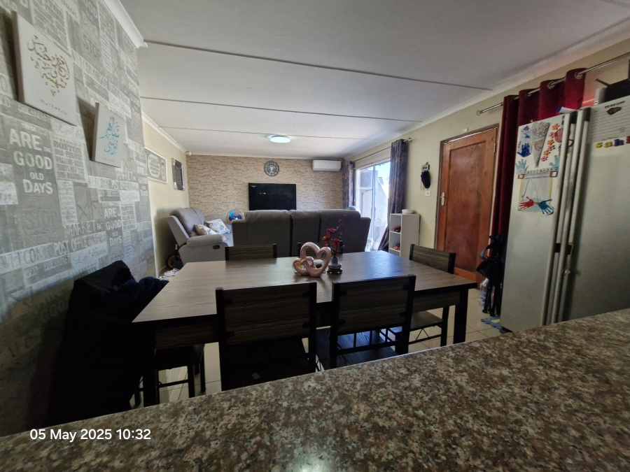 2 Bedroom Property for Sale in Sherwood KwaZulu-Natal