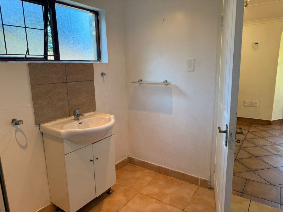 To Let 1 Bedroom Property for Rent in Winston Park KwaZulu-Natal
