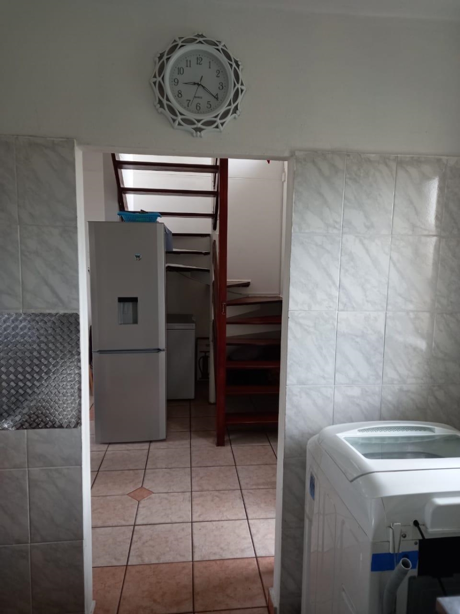 To Let 3 Bedroom Property for Rent in Bluff KwaZulu-Natal