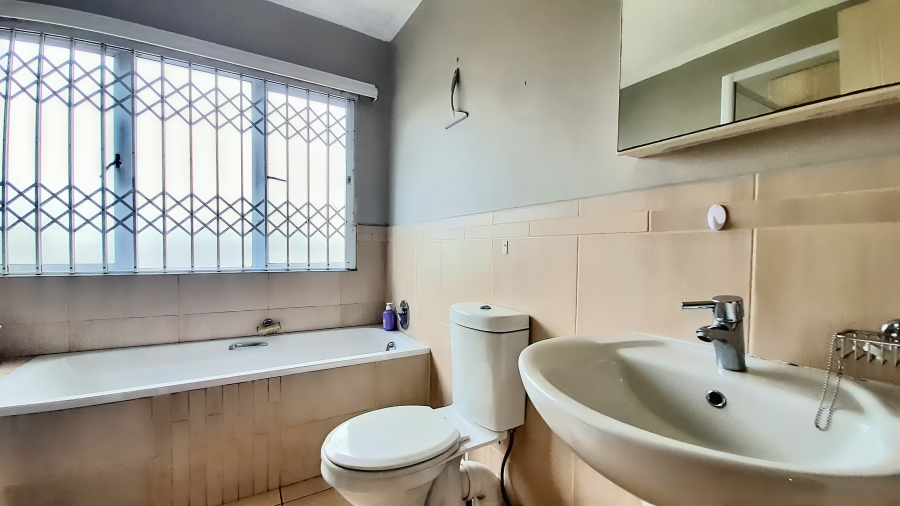 2 Bedroom Property for Sale in Manor Estates KwaZulu-Natal