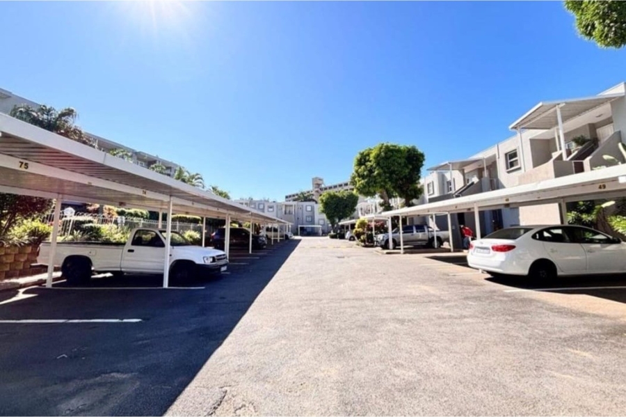 To Let 3 Bedroom Property for Rent in Essenwood KwaZulu-Natal