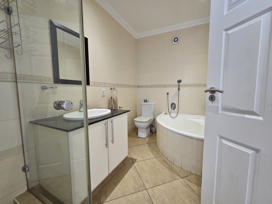 3 Bedroom Property for Sale in Uvongo Beach KwaZulu-Natal