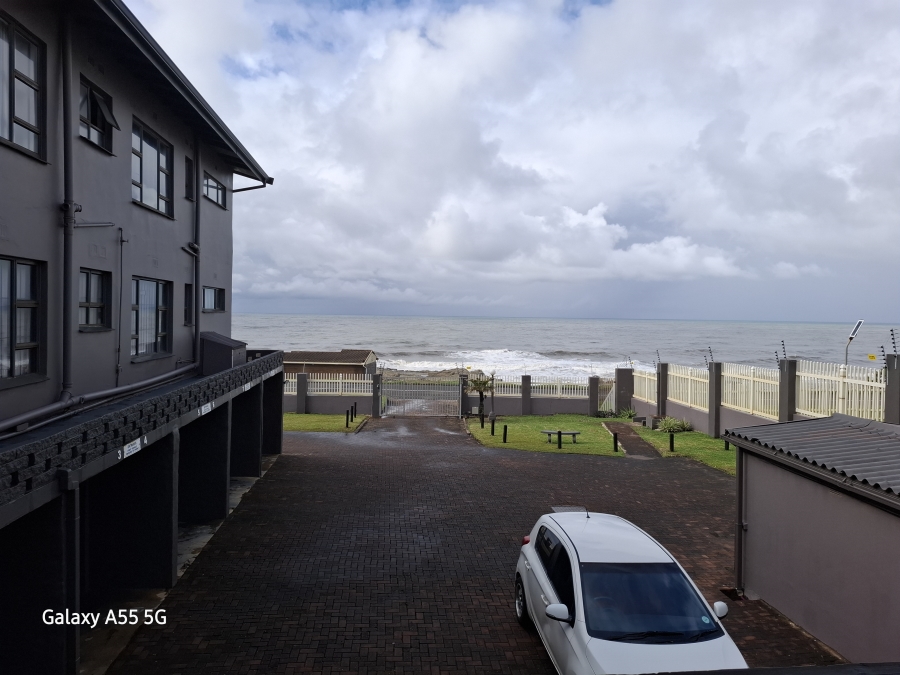 2 Bedroom Property for Sale in Manaba Beach KwaZulu-Natal