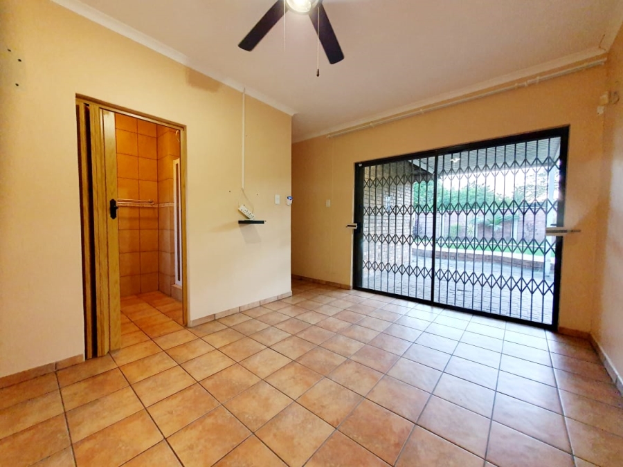 To Let 3 Bedroom Property for Rent in Birdswood KwaZulu-Natal