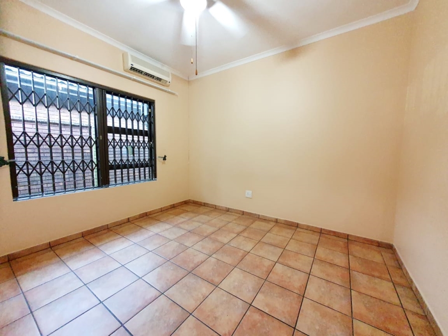 To Let 3 Bedroom Property for Rent in Birdswood KwaZulu-Natal