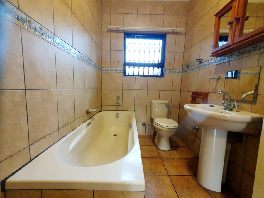 To Let 3 Bedroom Property for Rent in Birdswood KwaZulu-Natal