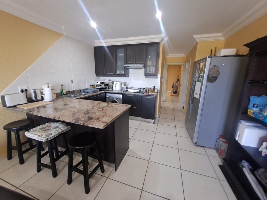 To Let 1 Bedroom Property for Rent in Lawrence Rocks KwaZulu-Natal