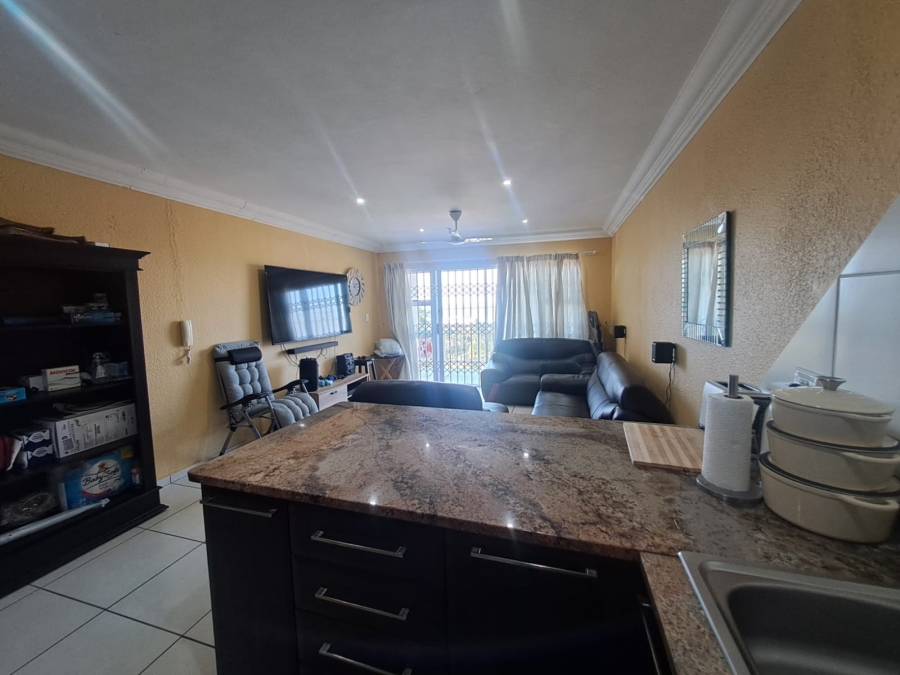 To Let 1 Bedroom Property for Rent in Lawrence Rocks KwaZulu-Natal