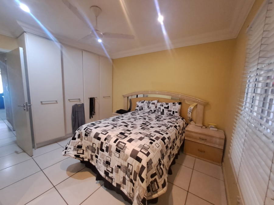 To Let 1 Bedroom Property for Rent in Lawrence Rocks KwaZulu-Natal