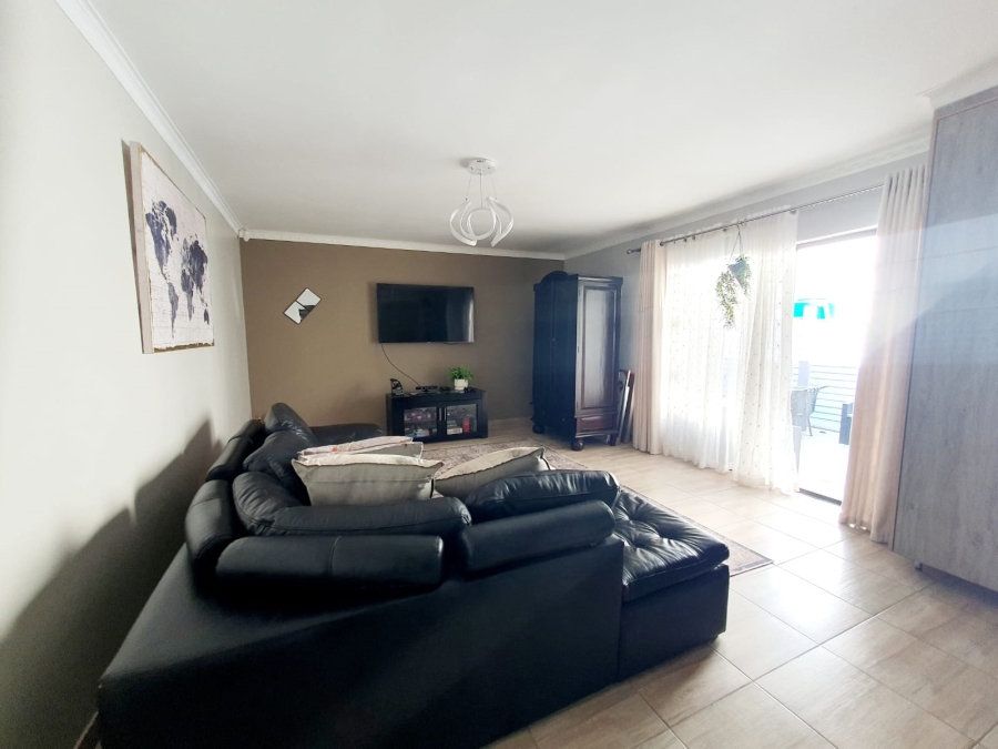 4 Bedroom Property for Sale in Meer En See KwaZulu-Natal