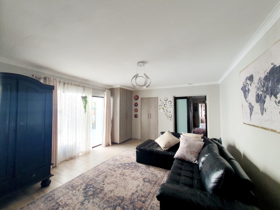 4 Bedroom Property for Sale in Meer En See KwaZulu-Natal