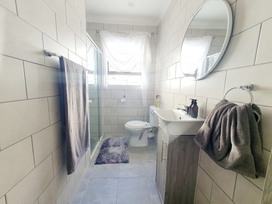 4 Bedroom Property for Sale in Meer En See KwaZulu-Natal