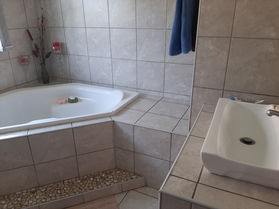 3 Bedroom Property for Sale in Albert Falls KwaZulu-Natal