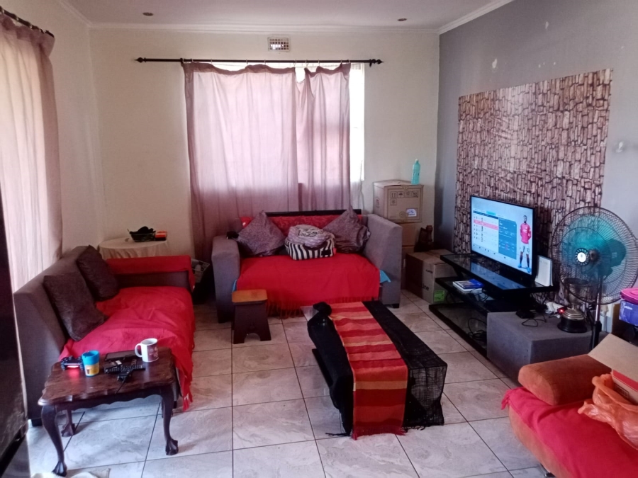 To Let 2 Bedroom Property for Rent in Malvern KwaZulu-Natal