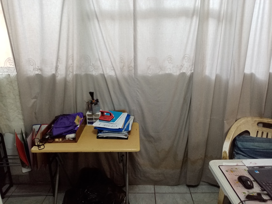 To Let 2 Bedroom Property for Rent in Malvern KwaZulu-Natal