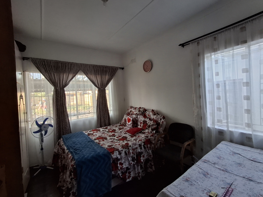 4 Bedroom Property for Sale in Newholme KwaZulu-Natal
