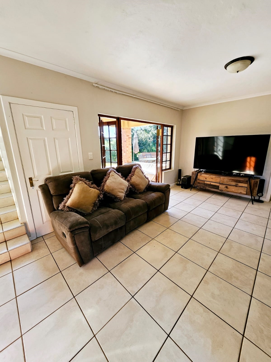 4 Bedroom Property for Sale in Clifton Hill Estate KwaZulu-Natal