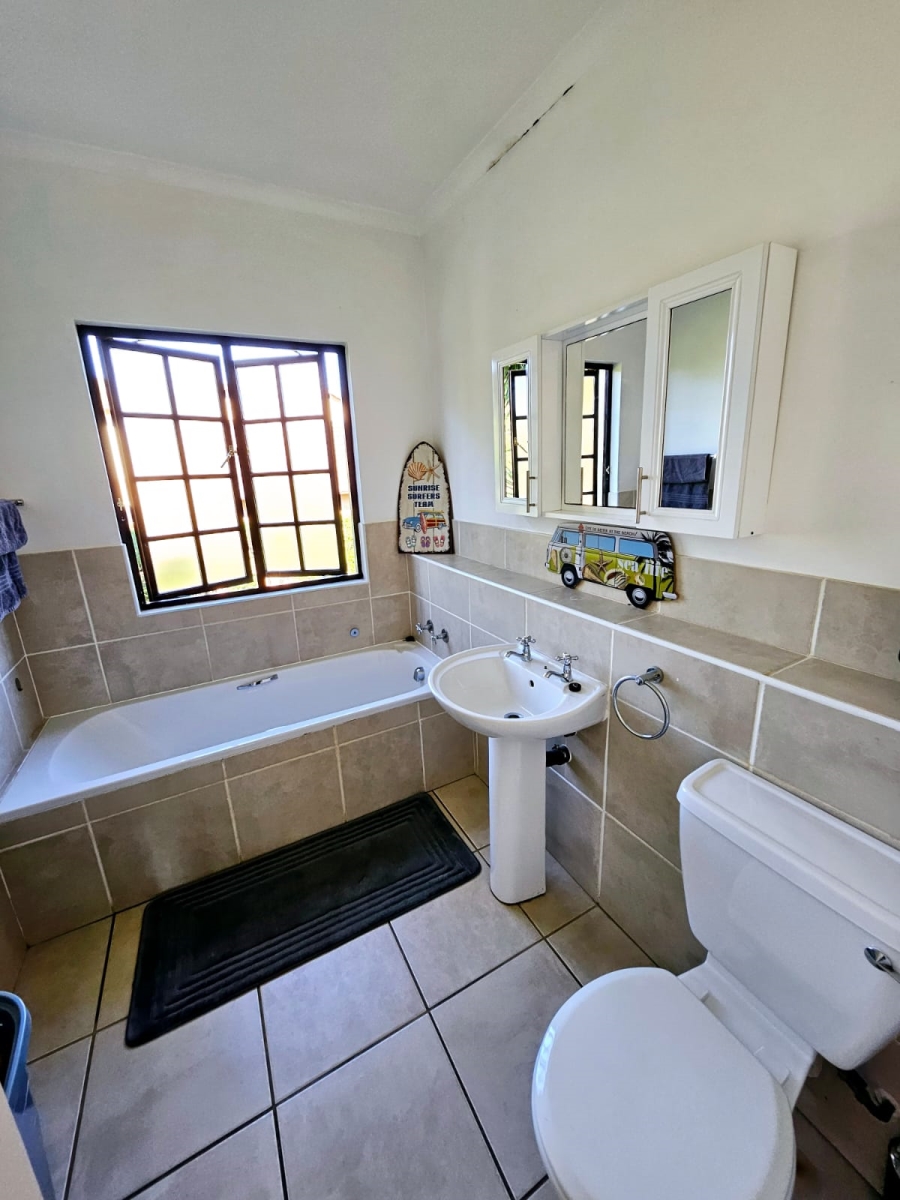 4 Bedroom Property for Sale in Clifton Hill Estate KwaZulu-Natal