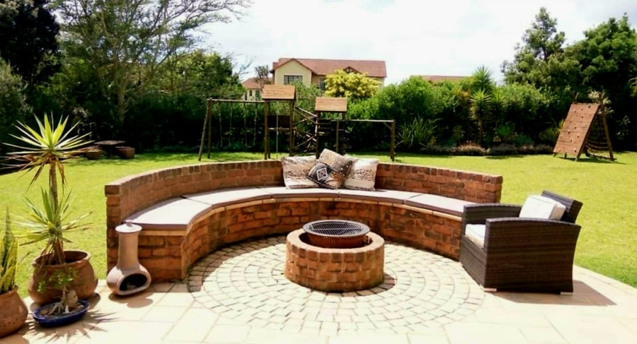 4 Bedroom Property for Sale in Clifton Hill Estate KwaZulu-Natal