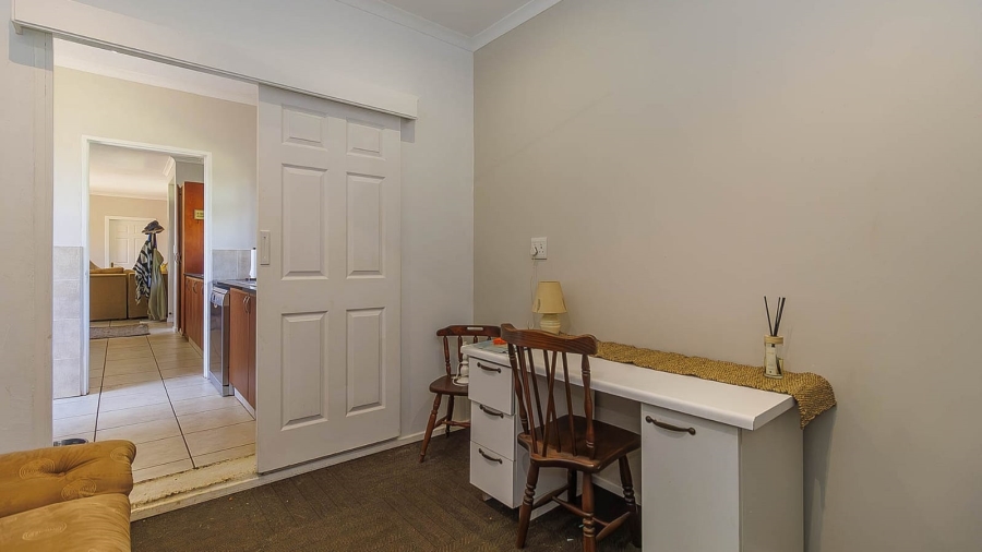 4 Bedroom Property for Sale in Clifton Hill Estate KwaZulu-Natal