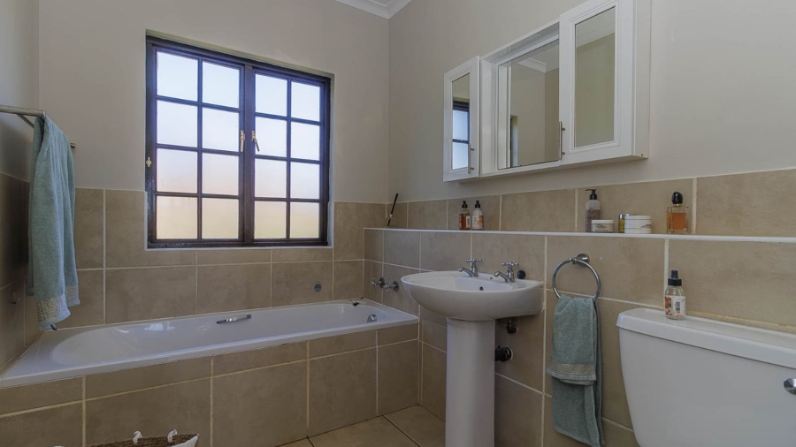 4 Bedroom Property for Sale in Clifton Hill Estate KwaZulu-Natal