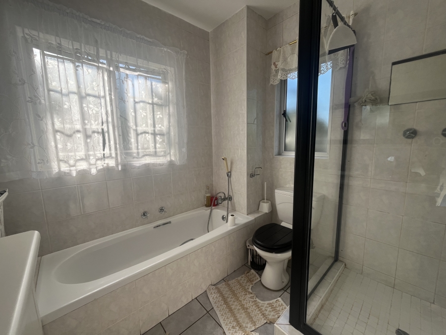 3 Bedroom Property for Sale in Salt Rock KwaZulu-Natal
