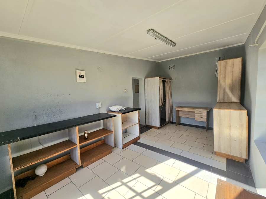 To Let 1 Bedroom Property for Rent in Malvern KwaZulu-Natal