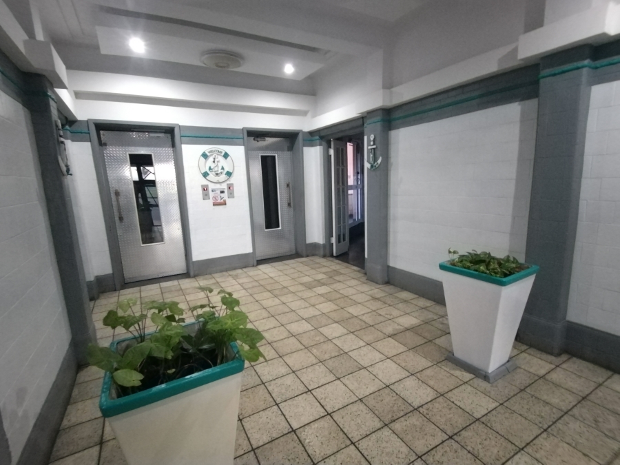 To Let 2 Bedroom Property for Rent in South Beach KwaZulu-Natal
