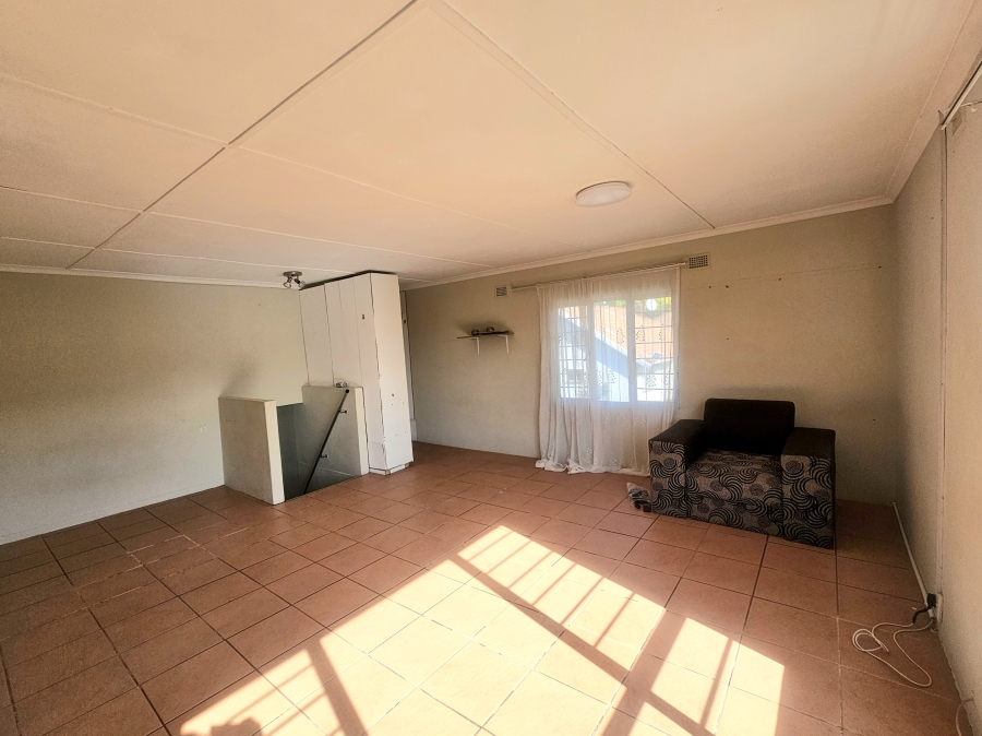 To Let 1 Bedroom Property for Rent in Malvern KwaZulu-Natal