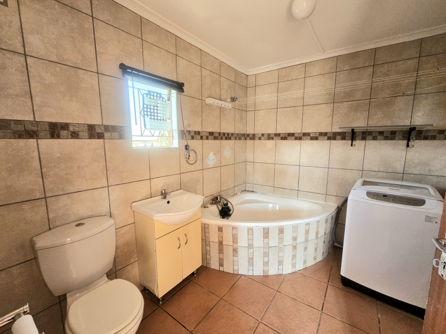 To Let 1 Bedroom Property for Rent in Malvern KwaZulu-Natal