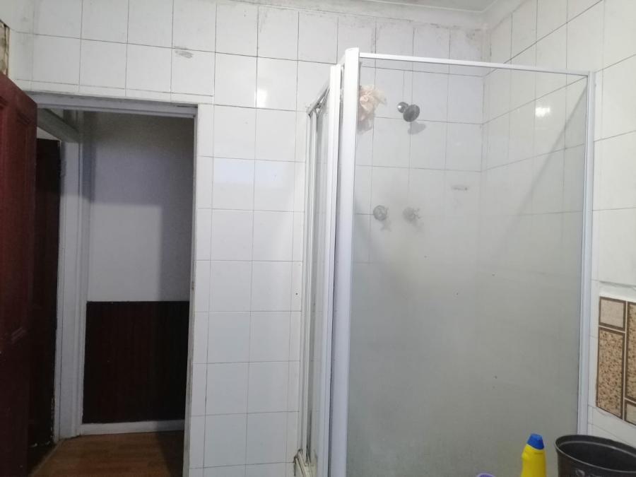 2 Bedroom Property for Sale in Glenwood KwaZulu-Natal