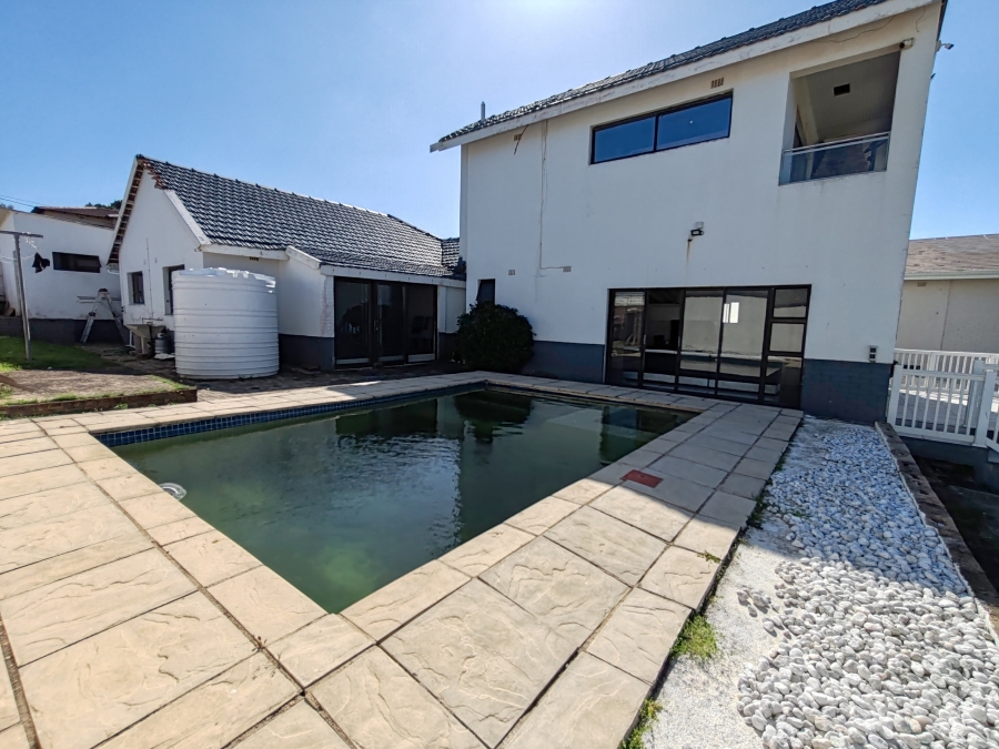 4 Bedroom Property for Sale in Uvongo Beach KwaZulu-Natal