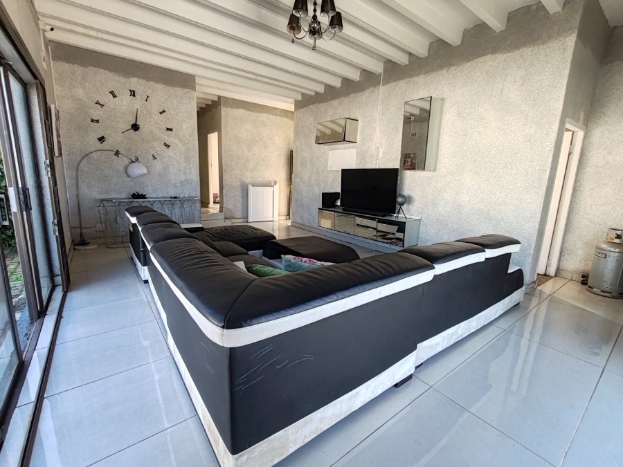 4 Bedroom Property for Sale in Uvongo Beach KwaZulu-Natal