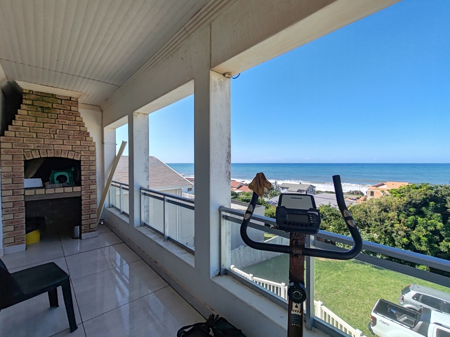 4 Bedroom Property for Sale in Uvongo Beach KwaZulu-Natal