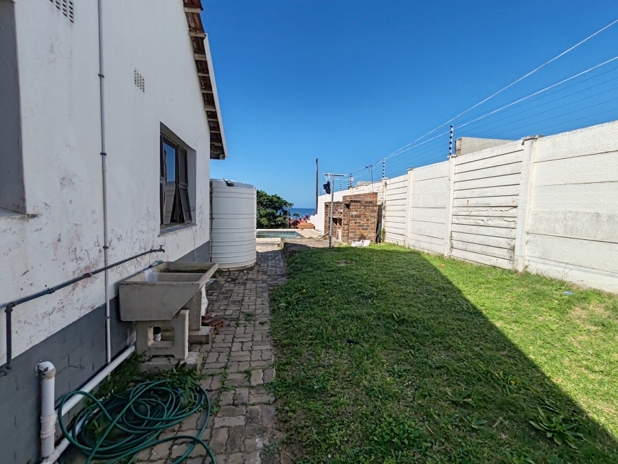4 Bedroom Property for Sale in Uvongo Beach KwaZulu-Natal