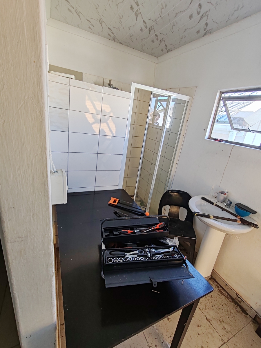 4 Bedroom Property for Sale in Uvongo Beach KwaZulu-Natal