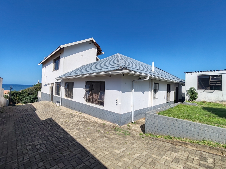 4 Bedroom Property for Sale in Uvongo Beach KwaZulu-Natal
